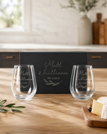 Mockup of the mbWW2SET engraved magnetic gift box set personalized with design N9.