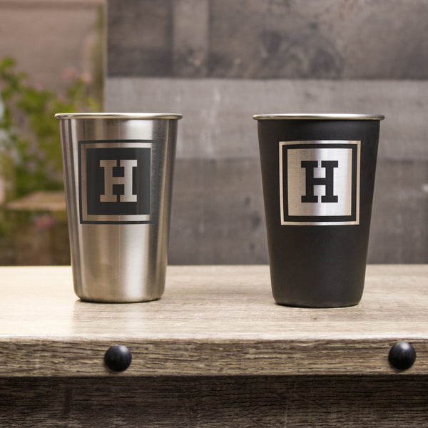 Bride & Groom Wine Glass Set - Design: HH6 - Everything Etched