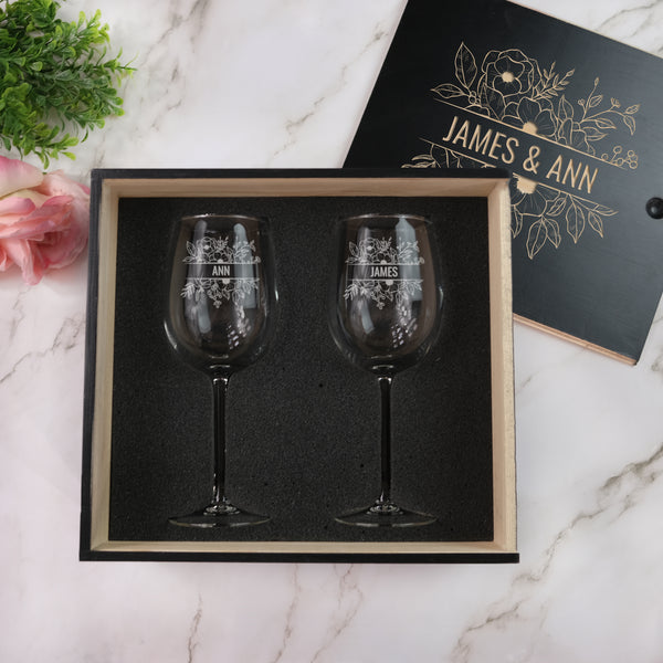 Persoanlized Floral Wine Gift Set, Design: N10