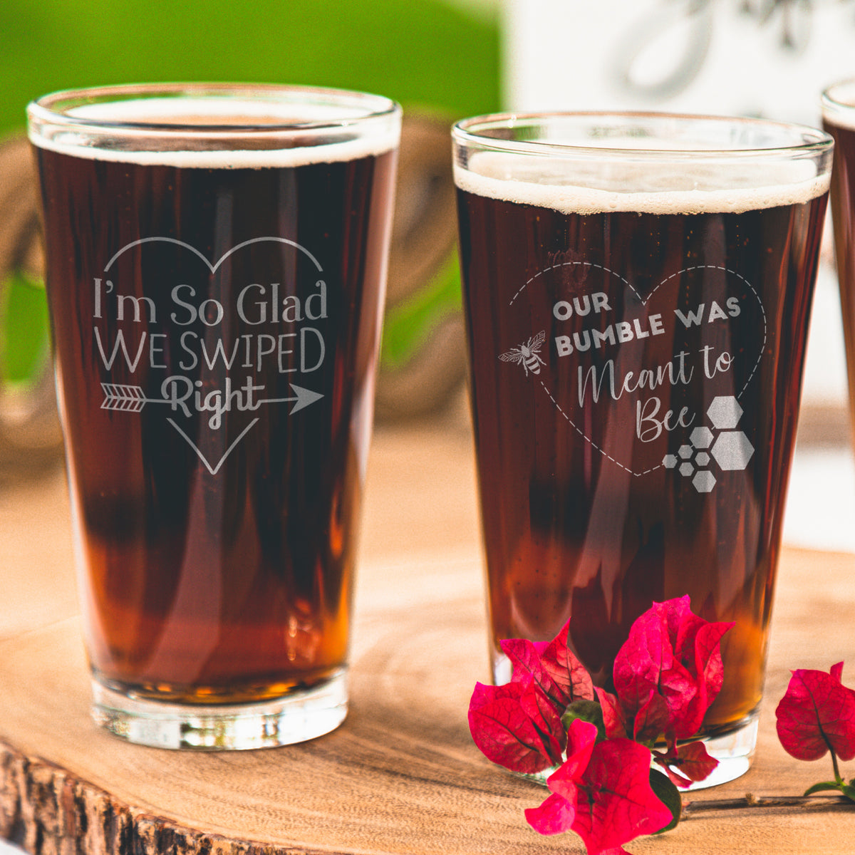 2 Pint Glass Set Swipe Right & Bumble - Design: SWIPESET - Everything Etched