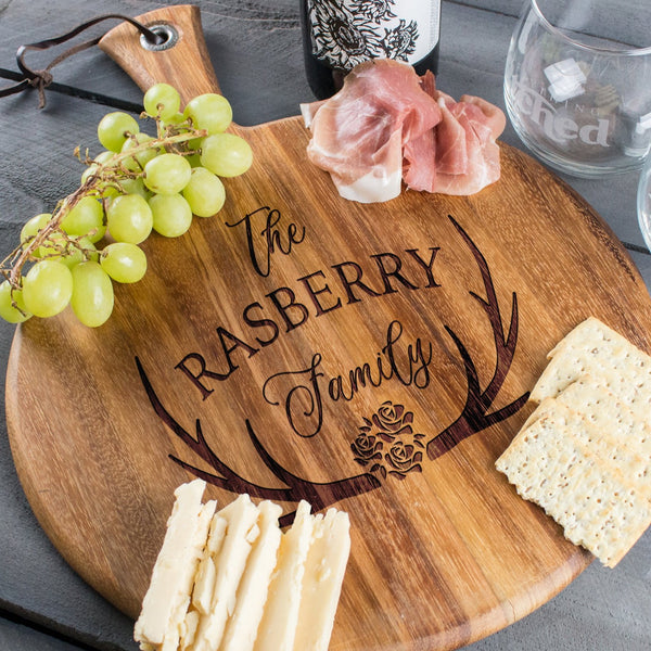 Personalized Round Cheese Board - Design: FM7