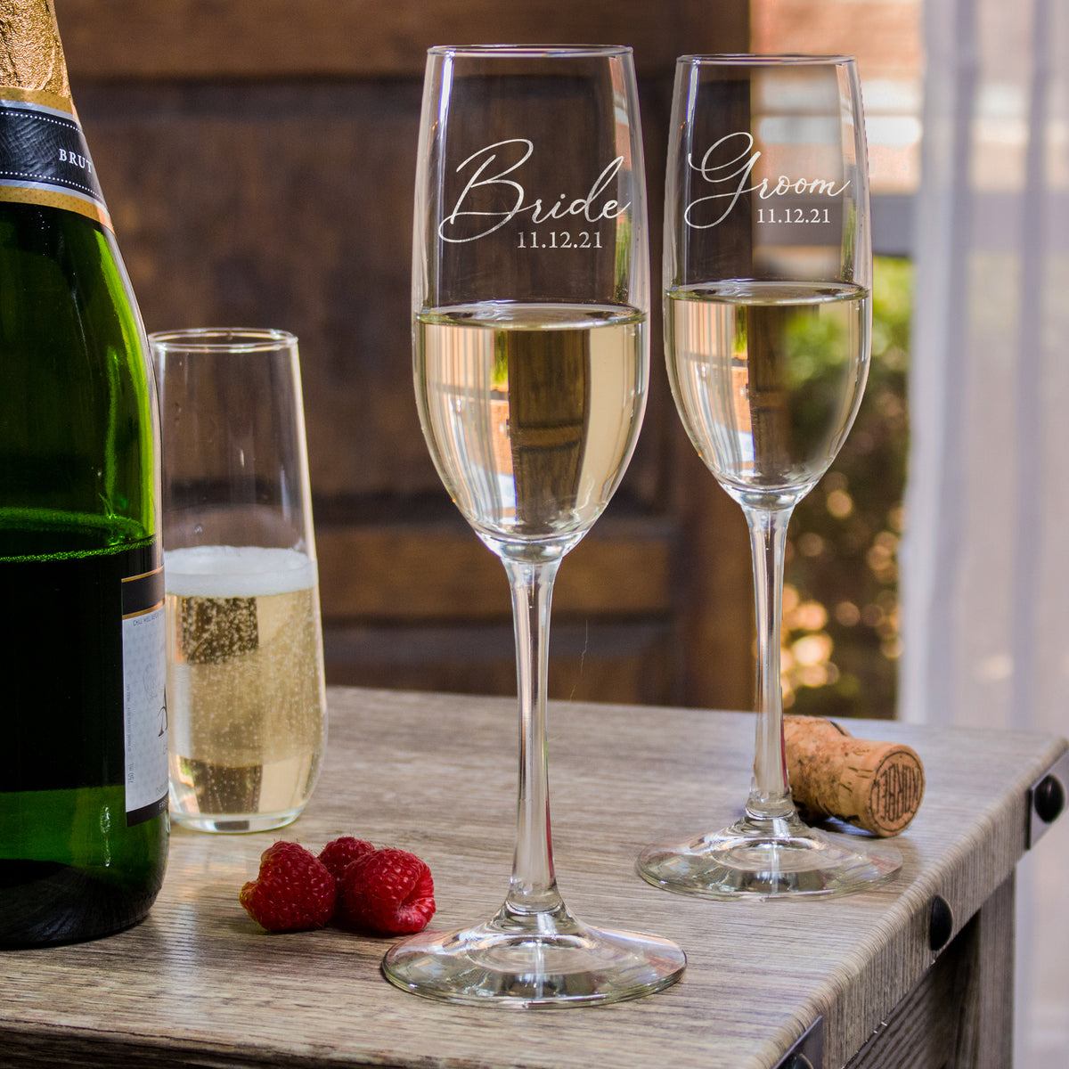 Bride & Groom Champagne Glass Set - Design: HH6 - Everything Etched