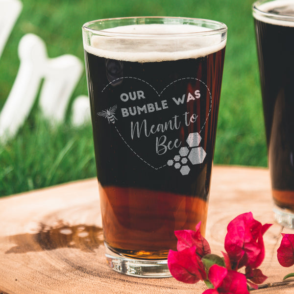 2 Pint Glass Set Swipe Right & Bumble - Design: SWIPESET
