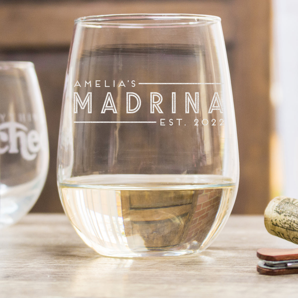 Personalized Madrina Stemless Wine Glass, Design: GDMA2 - Everything Etched
