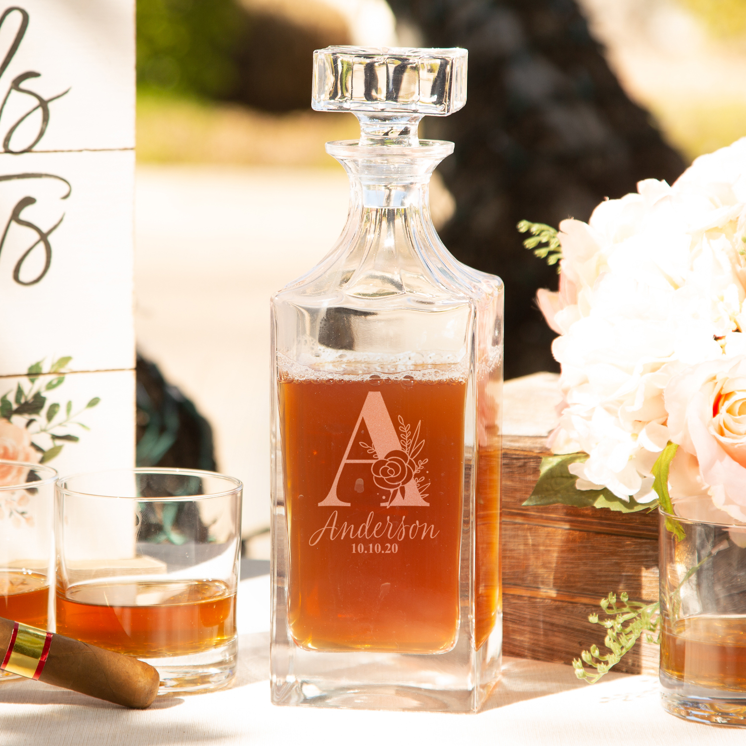 Whiskey Decanter Floral Monogram - Design: K4